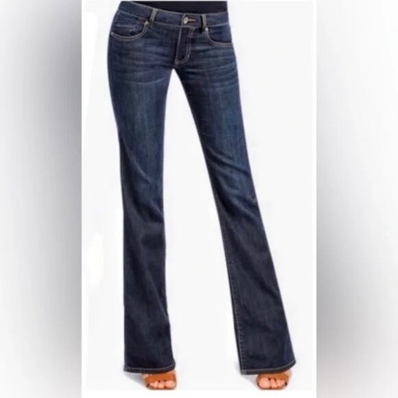 Cabi Boot Cut Jeans Blue Style 652L Sz 10 Flattering Everyday Classic EUC - Picture 1 of 7
